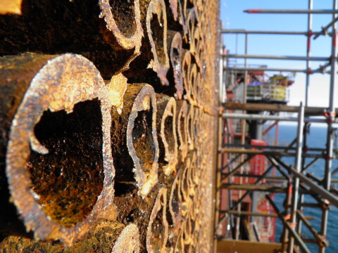 Zaagwerk betonnen poeren haven Maasbracht sept 2013 084